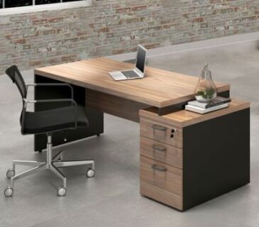 mesa e cadeira para escritório