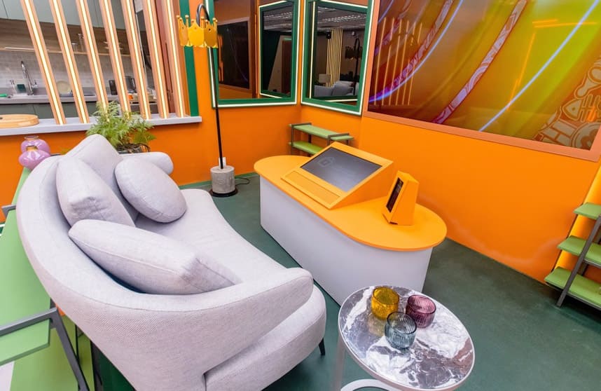 bbb25 Sofa Rio de Janeiro no Quarto do Lider soline moveis